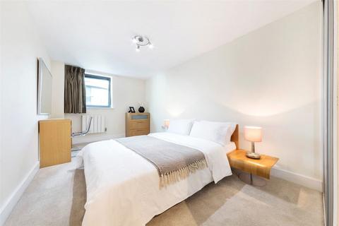 2 bedroom flat for sale, Millharbour, London E14