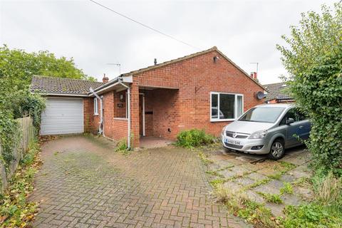 3 bedroom detached bungalow for sale, Spooners Lane, Hadleigh