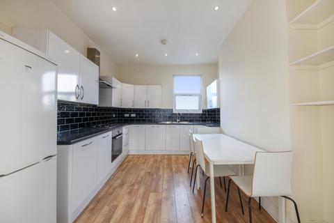 3 bedroom flat to rent, Huddlestone Road, Willesden Green, NW2