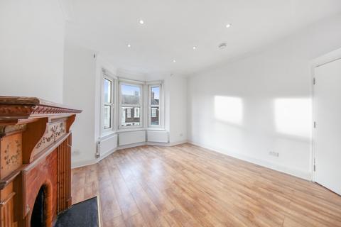 3 bedroom flat to rent, Huddlestone Road, Willesden Green, NW2