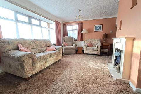 2 bedroom detached bungalow for sale, Kings Croft, Birmingham