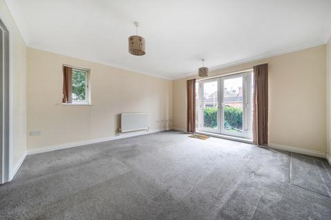 1 bedroom apartment for sale, Church Street, Milton Regis, Sittingbourne, Kent, ME10