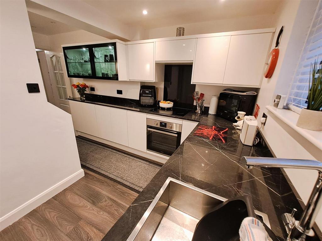 Extended Re Fitted Kitchen