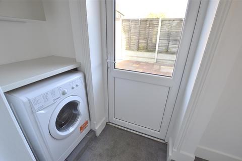 2 bedroom end of terrace house to rent, Sussex Road, Surrey CR2