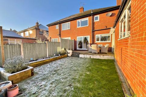 3 bedroom semi-detached house for sale, Wenger Crescent, Stoke-On-Trent, ST4