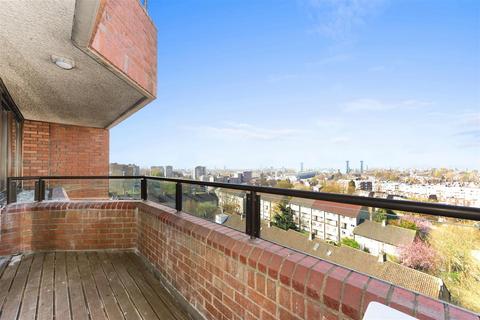 3 bedroom apartment to rent, Cresta House, 133 Finchley Road NW3