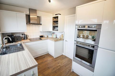 2 bedroom end of terrace house for sale, Low Street, Leeds LS25