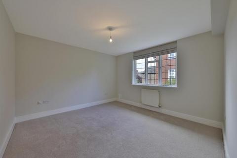 2 bedroom flat to rent, The Avenue, York