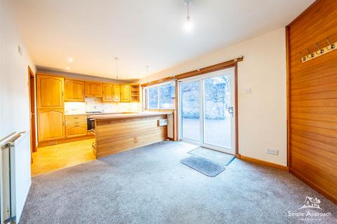 3 bedroom house for sale, Balmoral Road, Rattray, Blairgowrie