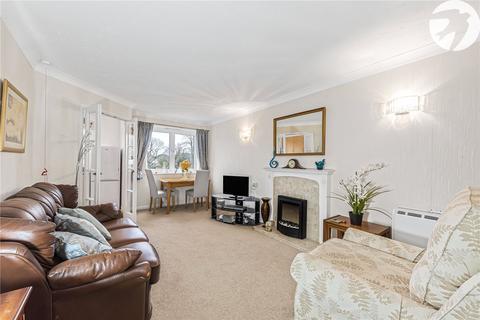 1 bedroom flat for sale, Kennett Court, Oakleigh Close, Swanley, Kent, BR8