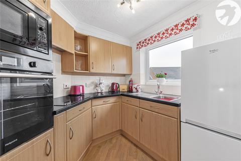 1 bedroom flat for sale, Kennett Court, Oakleigh Close, Swanley, Kent, BR8