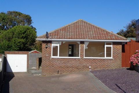 2 bedroom detached bungalow to rent, Upper Chyngton Gardens, Seaford