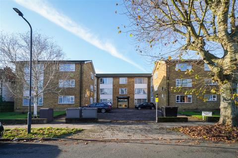 2 bedroom flat for sale, Harrowdene Road, Wembley