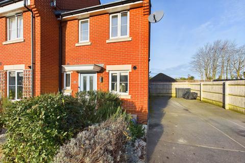 2 bedroom semi-detached house for sale, Red Kite Road, Chinnor