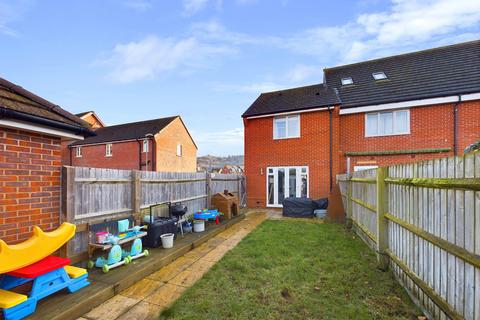 2 bedroom semi-detached house for sale, Red Kite Road, Chinnor