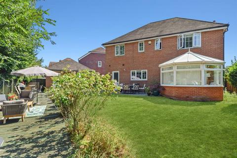 5 bedroom detached house for sale, St. Augustines Court, Herne Bay