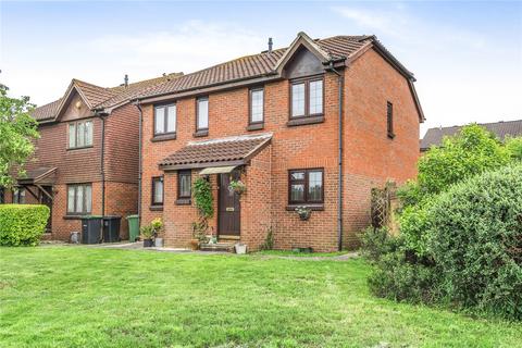 12 Gables Close, London, SE12 0UD