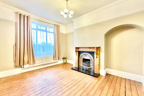 4 bedroom terraced house for sale, Lichfield Street, Stone, ST15