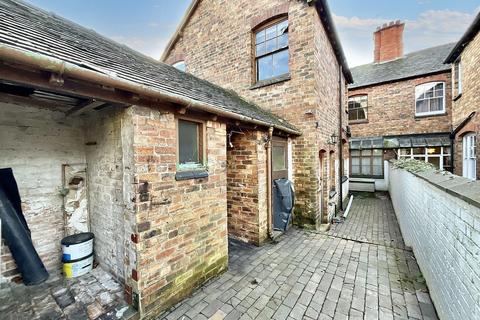 4 bedroom terraced house for sale, Lichfield Street, Stone, ST15