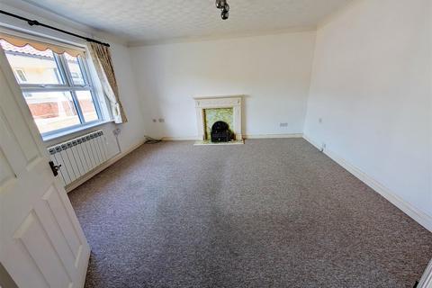 2 bedroom bungalow for sale, Guernsey Court, Spital Road, Maldon