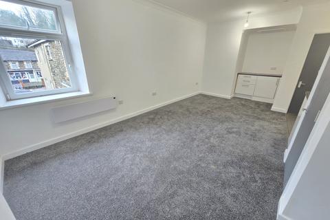 Studio to rent, Hannah Street, Porth,