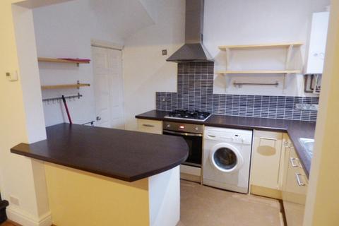 3 bedroom terraced house to rent, Grosmont Terrace, Leeds LS13