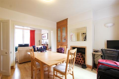 3 bedroom terraced house to rent, Ross Street, Cambridge CB1