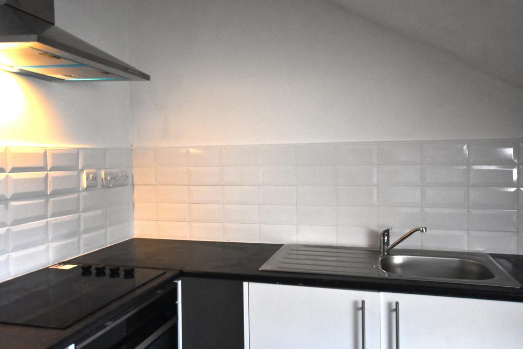 Kitchen 10 ian court