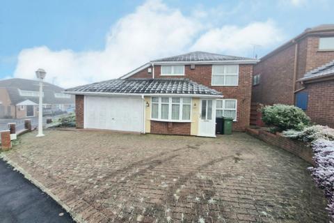 3 bedroom detached house for sale, Gayfield Avenue, Brierley Hill DY5