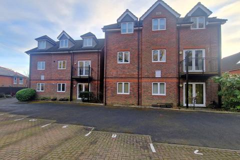 2 bedroom flat to rent, Providence Hill, Bursledon, Southampton, Hampshire. SO31 8AP