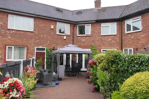 3 bedroom terraced house to rent, Manchester, Manchester M23