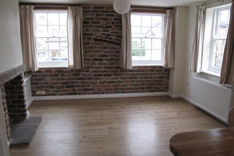 2 bedroom flat to rent, 116b Chestergate, Macclesfield SK11