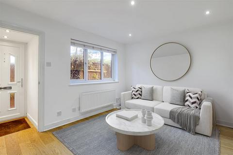 1 bedroom house for sale, Rotherwood Close, London