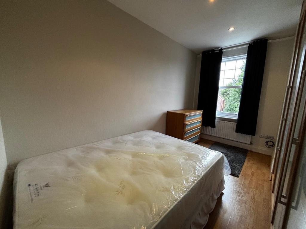 Bedroom One 2.jpg