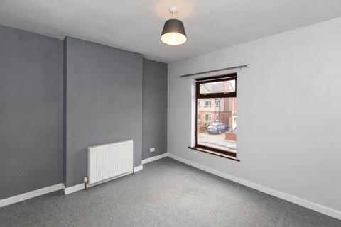 2 bedroom end of terrace house to rent, Ringwood Road, Chesterfield S43