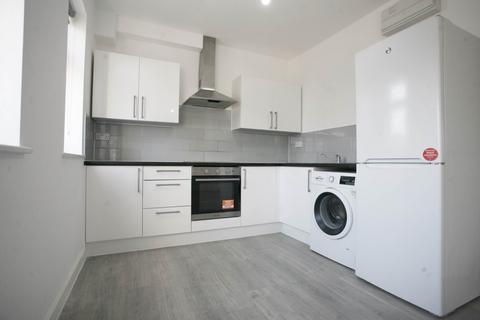 1 bedroom flat to rent, Cranbrook Road, Ilford, IG1