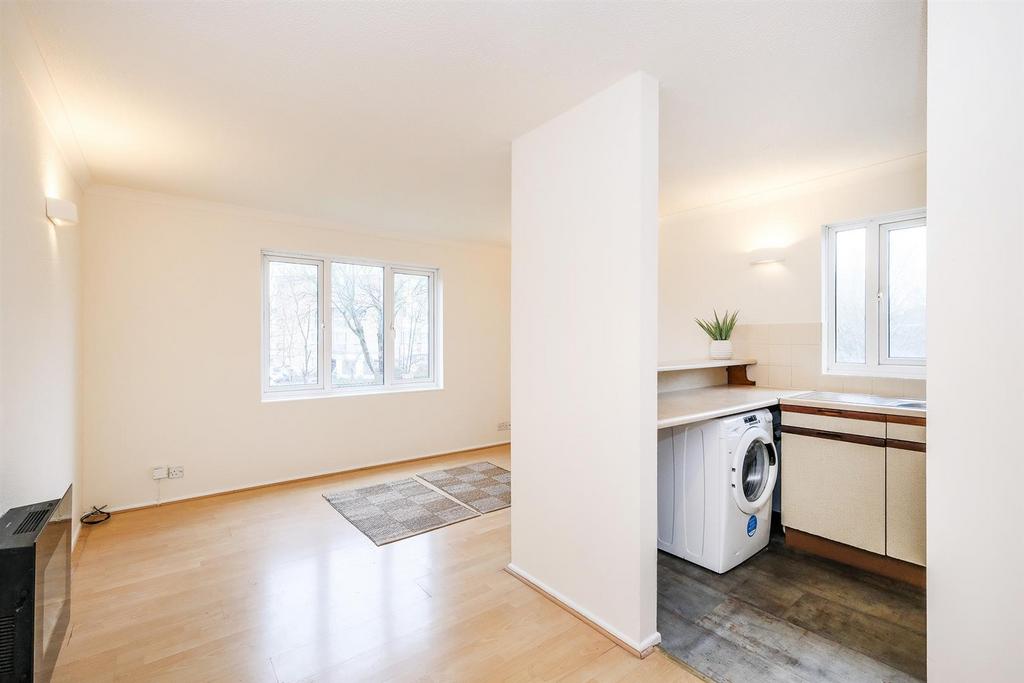 10 alders close-1 web.jpg