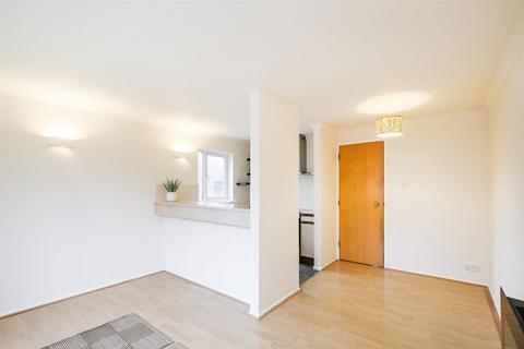 1 bedroom apartment for sale, Alders Close, Wanstead