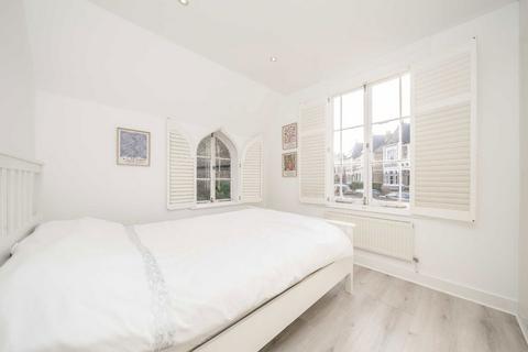 1 bedroom flat to rent, St. Margarets Road, Twickenham TW1