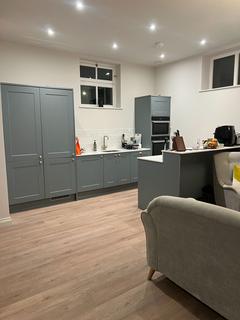 2 bedroom apartment to rent, Nottingham, NG7 1NF