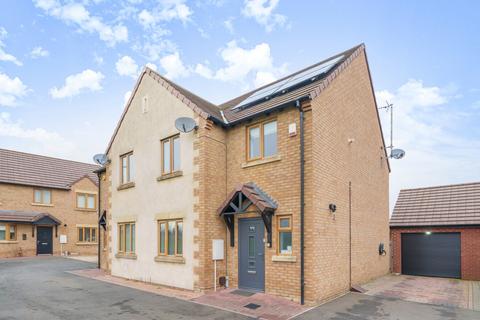 3 bedroom semi-detached house for sale, Harriers Walk, Northway, Tewkesbury