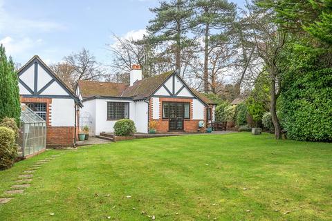 4 bedroom detached house for sale, Norrels Drive, East Horsley, KT24