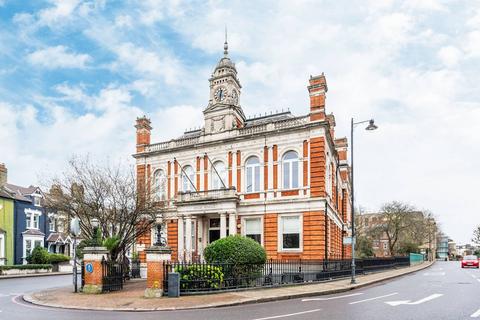 1 bedroom flat for sale, East Hill, Wandsworth, London, SW18