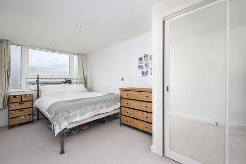 1 bedroom flat for sale, 6 Rainhill Way, London E3