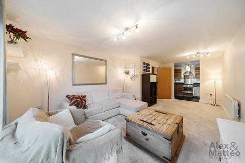 1 bedroom flat to rent, Spa Road, Bermondsey, SE16