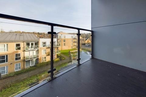 2 bedroom apartment for sale, Dickinson House, The Embankment, Nash Mills Wharf, Hemel Hempstead