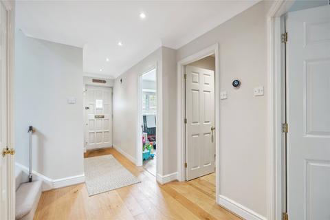 4 Duncombe Close, Amersham, HP6 6NS