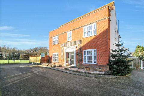 25 Ashingdon Heights, Rochford, SS4 3TH