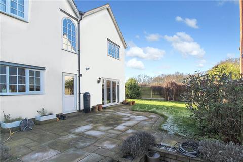 25 Ashingdon Heights, Rochford, SS4 3TH