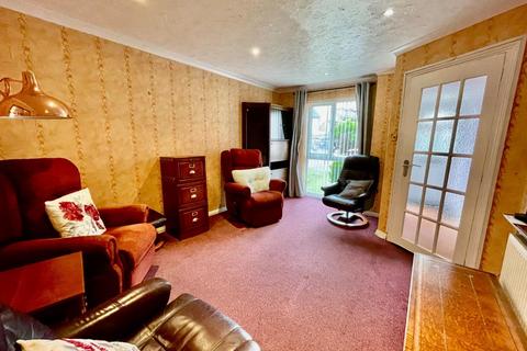 3 bedroom terraced house for sale, The Pastures, Stevenage